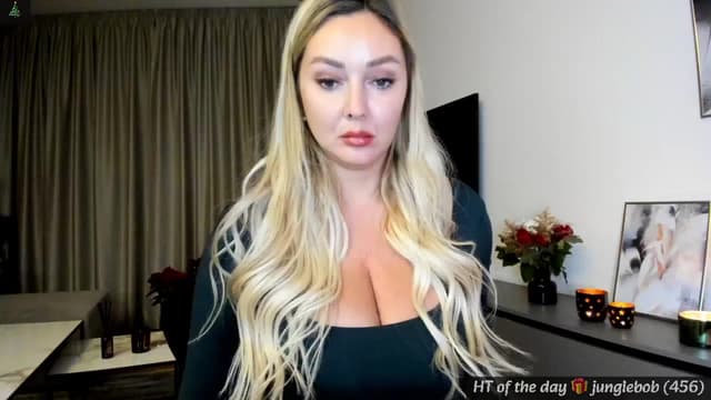 Gallery image thumbnail from Mi_Ha's myfreecams stream on, 12/09/2024, 22:23 image 3 of 20