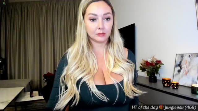 Gallery image thumbnail from Mi_Ha's myfreecams stream on, 12/09/2024, 22:55 image 5 of 20