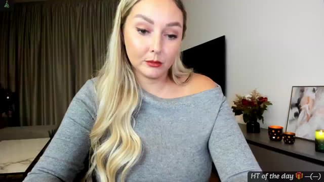 Gallery image thumbnail from Mi_Ha's myfreecams stream on, 12/10/2024, 15:54 image 14 of 20
