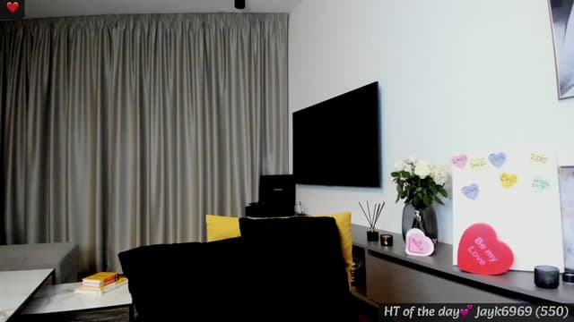 Gallery image thumbnail from Mi_Ha's myfreecams stream on, 02/05/2025, 21:23 image 12 of 20
