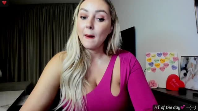 Gallery image thumbnail from Mi_Ha's myfreecams stream on, 02/07/2025, 17:33 image 7 of 20
