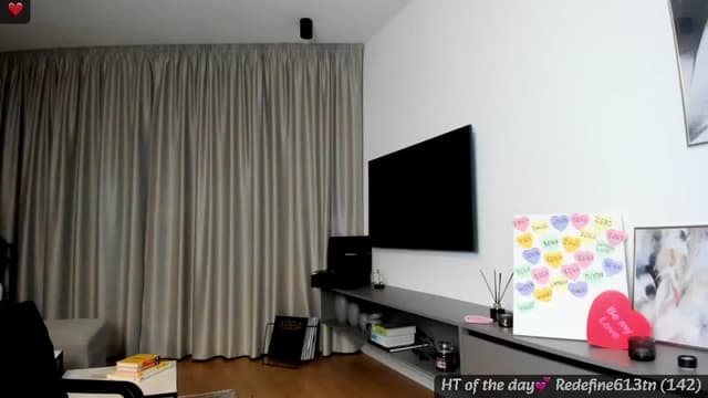Gallery image thumbnail from Mi_Ha's myfreecams stream on, 02/10/2025, 17:21 image 9 of 20