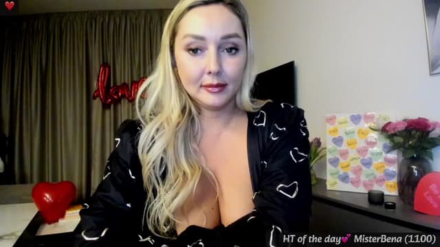 Gallery image thumbnail from Mi_Ha's myfreecams stream on, 02/13/2025, 22:54 image 1 of 20