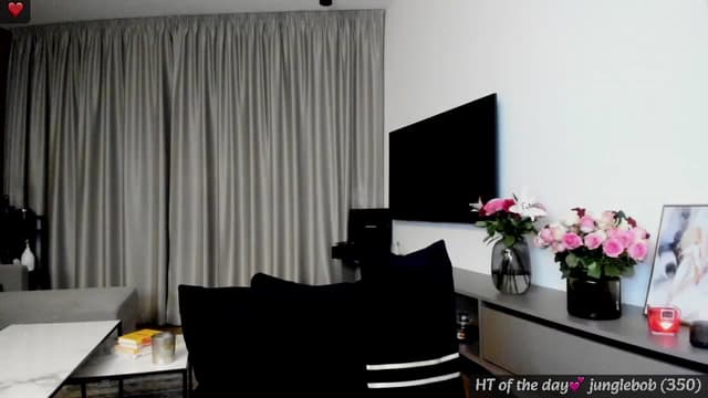 Gallery image thumbnail from Mi_Ha's myfreecams stream on, 02/17/2025, 22:05 image 10 of 20