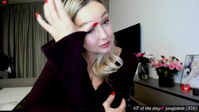 Gallery image thumbnail from Mi_Ha's myfreecams stream on, 02/17/2025, 22:05 image 15 of 20