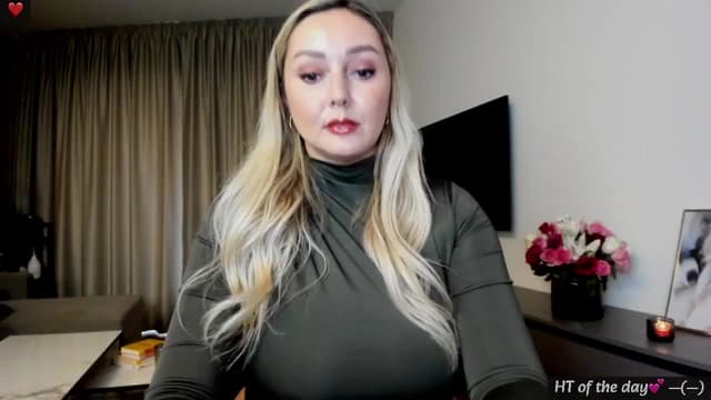 Gallery image thumbnail from Mi_Ha's myfreecams stream on, 02/20/2025, 15:48 image 15 of 20