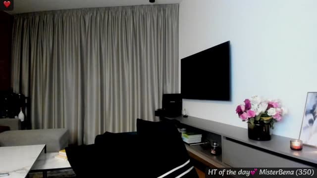 Gallery image thumbnail from Mi_Ha's myfreecams stream on, 02/21/2025, 17:09 image 20 of 20