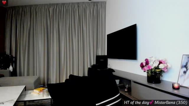 Gallery image thumbnail from Mi_Ha's myfreecams stream on, 02/21/2025, 17:09 image 11 of 20