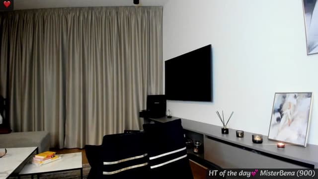 Gallery image thumbnail from Mi_Ha's myfreecams stream on, 02/28/2025, 23:33 image 16 of 20