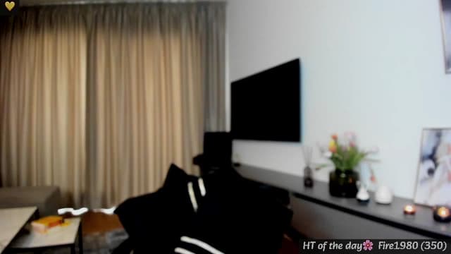 Gallery image thumbnail from Mi_Ha's myfreecams stream on, 04/08/2025, 13:19 image 16 of 20