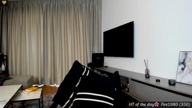 Gallery image thumbnail from Mi_Ha's myfreecams stream on, 04/23/2025, 15:44 image 15 of 20