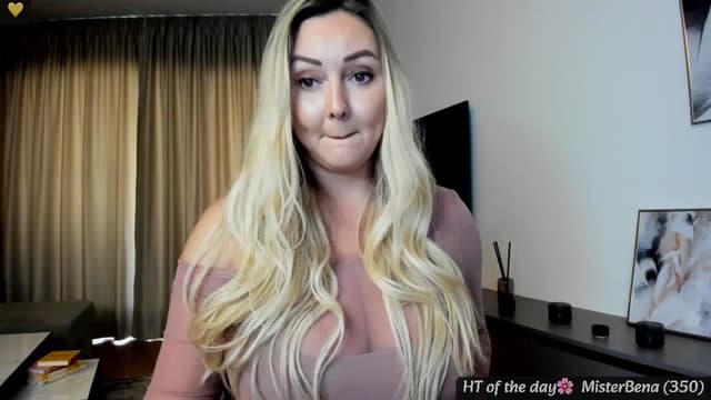 Gallery image thumbnail from Mi_Ha's myfreecams stream on, 05/10/2025, 14:44 image 20 of 20