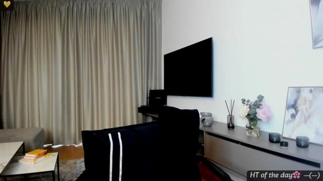 Gallery image thumbnail from Mi_Ha's myfreecams stream on, 05/19/2025, 20:00 image 2 of 20