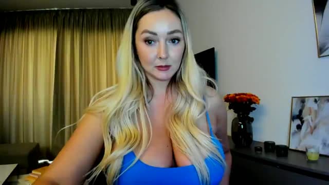 Gallery image thumbnail from Mi_Ha's myfreecams stream on, 06/21/2025, 16:23 image 1 of 20