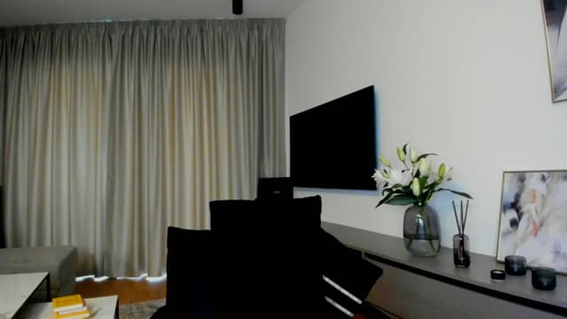 Gallery image thumbnail from Mi_Ha's myfreecams stream on, 07/15/2025, 15:58 image 15 of 20