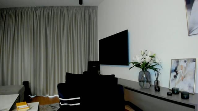 Gallery image thumbnail from Mi_Ha's myfreecams stream on, 07/16/2025, 15:54 image 3 of 20