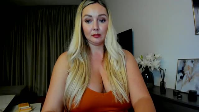 Gallery image thumbnail from Mi_Ha's myfreecams stream on, 07/20/2025, 21:57 image 14 of 20
