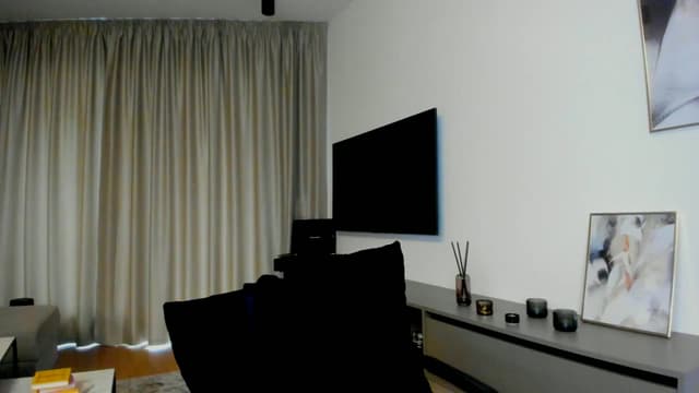 Gallery image thumbnail from Mi_Ha's myfreecams stream on, 07/30/2025, 15:58 image 4 of 20