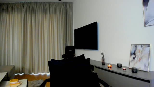 Gallery image thumbnail from Mi_Ha's myfreecams stream on, 07/31/2025, 15:28 image 13 of 20