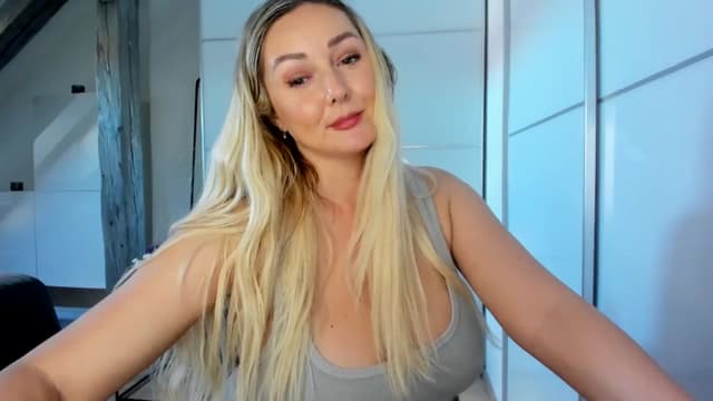 Gallery image thumbnail from Mi_Ha's myfreecams stream on, 09/03/2025, 16:00 image 8 of 20