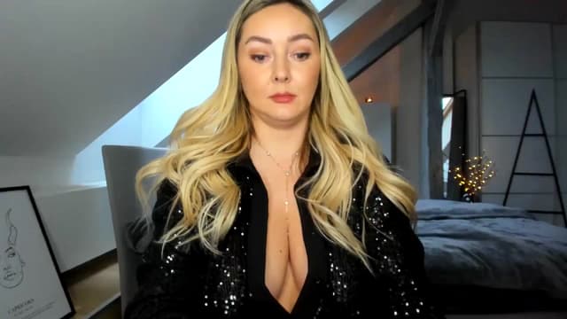 Gallery image thumbnail from Mi_Ha's myfreecams stream on, 12/22/2025, 14:19 image 1 of 20