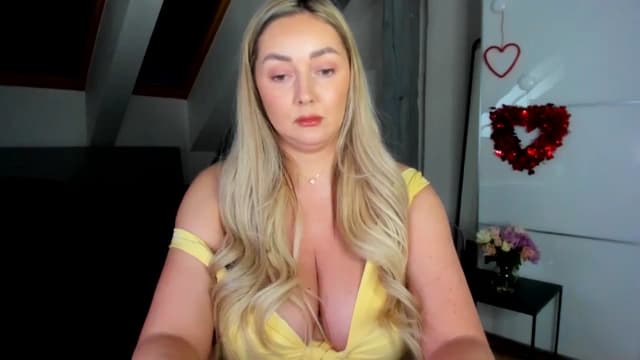Gallery image thumbnail from Mi_Ha's myfreecams stream on, 02/04/2026, 14:37 image 14 of 20