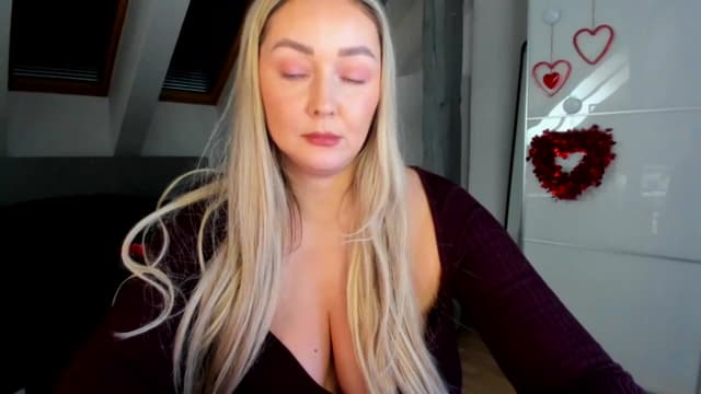 Gallery image thumbnail from Mi_Ha's myfreecams stream on, 02/09/2026, 13:55 image 12 of 20