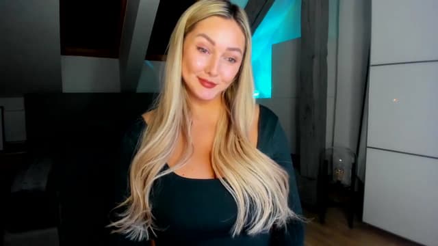 Gallery image thumbnail from Mi_Ha's myfreecams stream on, 02/24/2026, 22:16 image 12 of 20