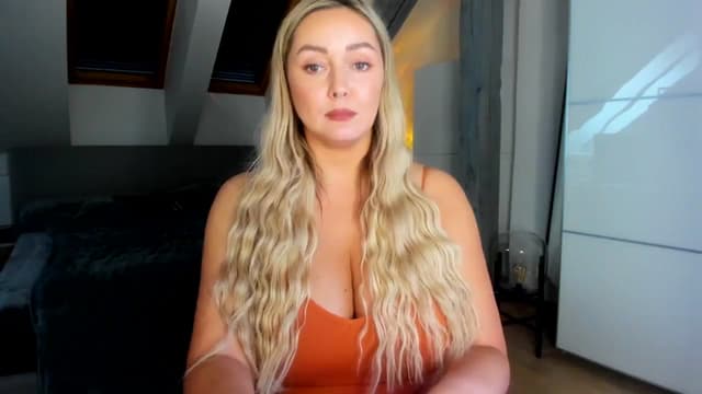 Gallery image thumbnail from Mi_Ha's myfreecams stream on, 02/25/2026, 15:24 image 15 of 20
