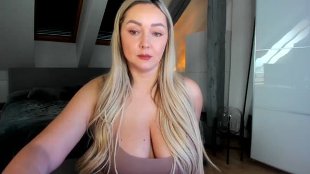 Gallery image thumbnail from Mi_Ha's myfreecams stream on, 03/02/2026, 14:58 image 5 of 20