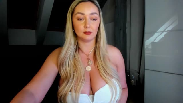Gallery image thumbnail from Mi_Ha's myfreecams stream on, 03/29/2026, 16:31 image 14 of 20