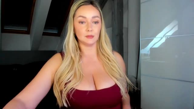 Gallery image thumbnail from Mi_Ha's myfreecams stream on, 04/08/2026, 14:09 image 7 of 20