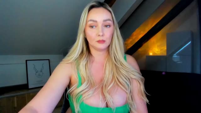Gallery image thumbnail from Mi_Ha's myfreecams stream on, 04/09/2026, 16:41 image 10 of 20