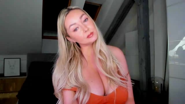 Gallery image thumbnail from Mi_Ha's myfreecams stream on, 06/03/2026, 13:27 image 3 of 20