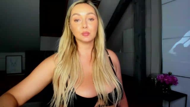 Gallery image thumbnail from Mi_Ha's myfreecams stream on, 06/27/2026, 15:18 image 7 of 20