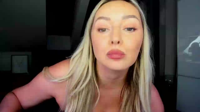Gallery image thumbnail from Mi_Ha's myfreecams stream on, 07/01/2026, 15:41 image 1 of 20