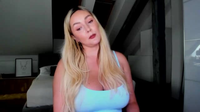 Gallery image thumbnail from Mi_Ha's myfreecams stream on, 07/17/2026, 13:43 image 11 of 20