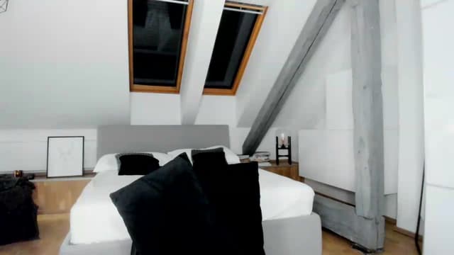 Gallery image thumbnail from Mi_Ha's myfreecams stream on, 07/27/2026, 13:35 image 12 of 20