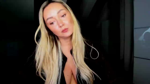Gallery image thumbnail from Mi_Ha's myfreecams stream on, 07/30/2026, 15:45 image 16 of 20