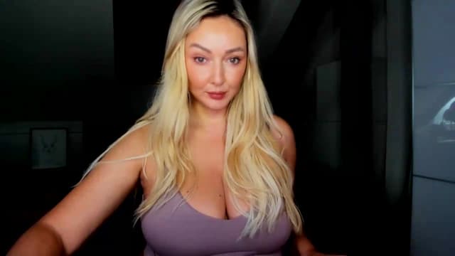 Gallery image thumbnail from Mi_Ha's myfreecams stream on, 07/31/2026, 13:46 image 13 of 20