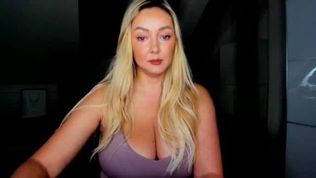 Gallery image thumbnail from Mi_Ha's myfreecams stream on, 07/31/2026, 13:46 image 12 of 20