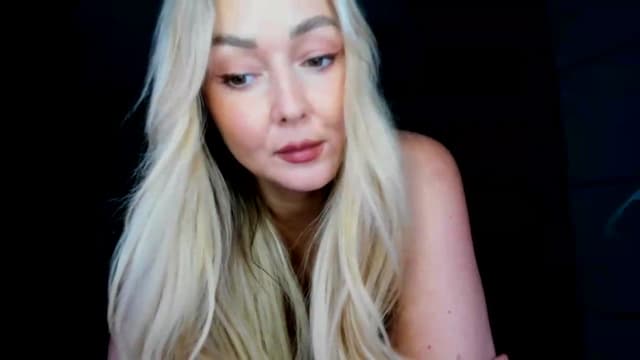 Gallery image thumbnail from Mi_Ha's myfreecams stream on, 08/01/2026, 15:15 image 12 of 20