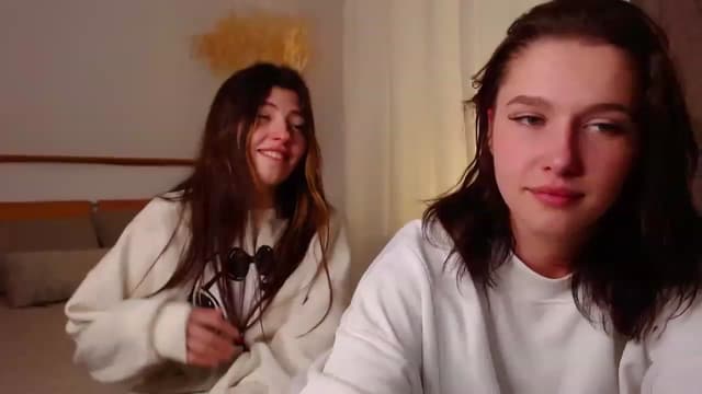 Gallery image thumbnail from Mi__a's myfreecams stream on, 04/09/2023, 14:34 image 10 of 20