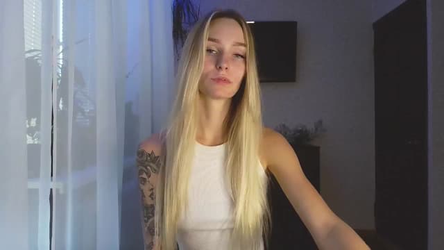 Gallery image thumbnail from Milaa's myfreecams stream on, 08/22/2024, 17:00 image 2 of 20