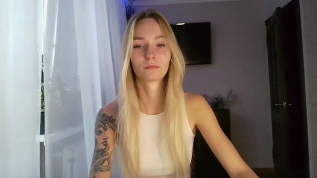 Gallery image thumbnail from Milaa's myfreecams stream on, 09/09/2024, 05:01 image 1 of 20