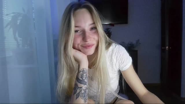 Gallery image thumbnail from Milaa's myfreecams stream on, 10/05/2024, 15:34 image 14 of 20