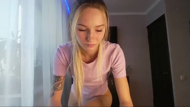Gallery image thumbnail from Milaa's myfreecams stream on, 10/08/2024, 14:29 image 19 of 20