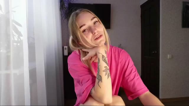 Gallery image thumbnail from Milaa's myfreecams stream on, 10/16/2024, 05:41 image 11 of 20