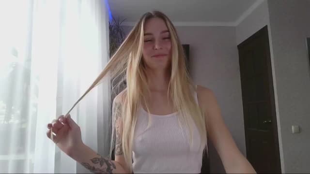 Gallery image thumbnail from Milaa's myfreecams stream on, 10/18/2024, 06:53 image 18 of 20