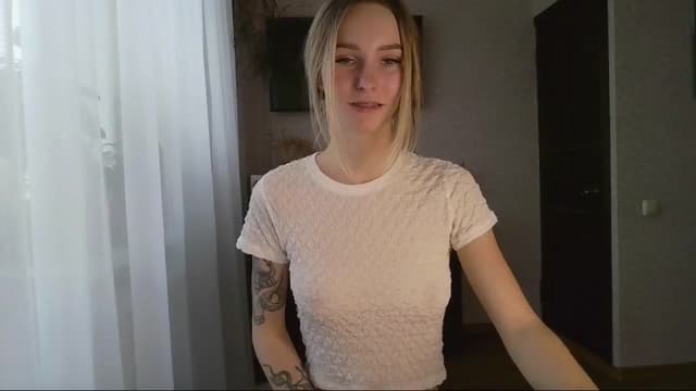 Gallery image thumbnail from Milaa's myfreecams stream on, 10/25/2024, 07:05 image 17 of 20